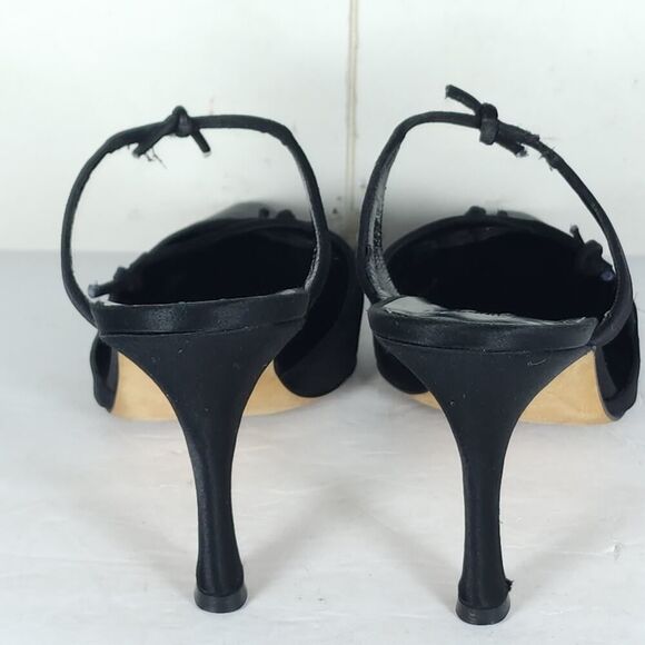 Manolo Blahnik Women's EU36 US6 Black Satin Pointed Toe Stiletto Mules Pumps - Picture 15 of 16